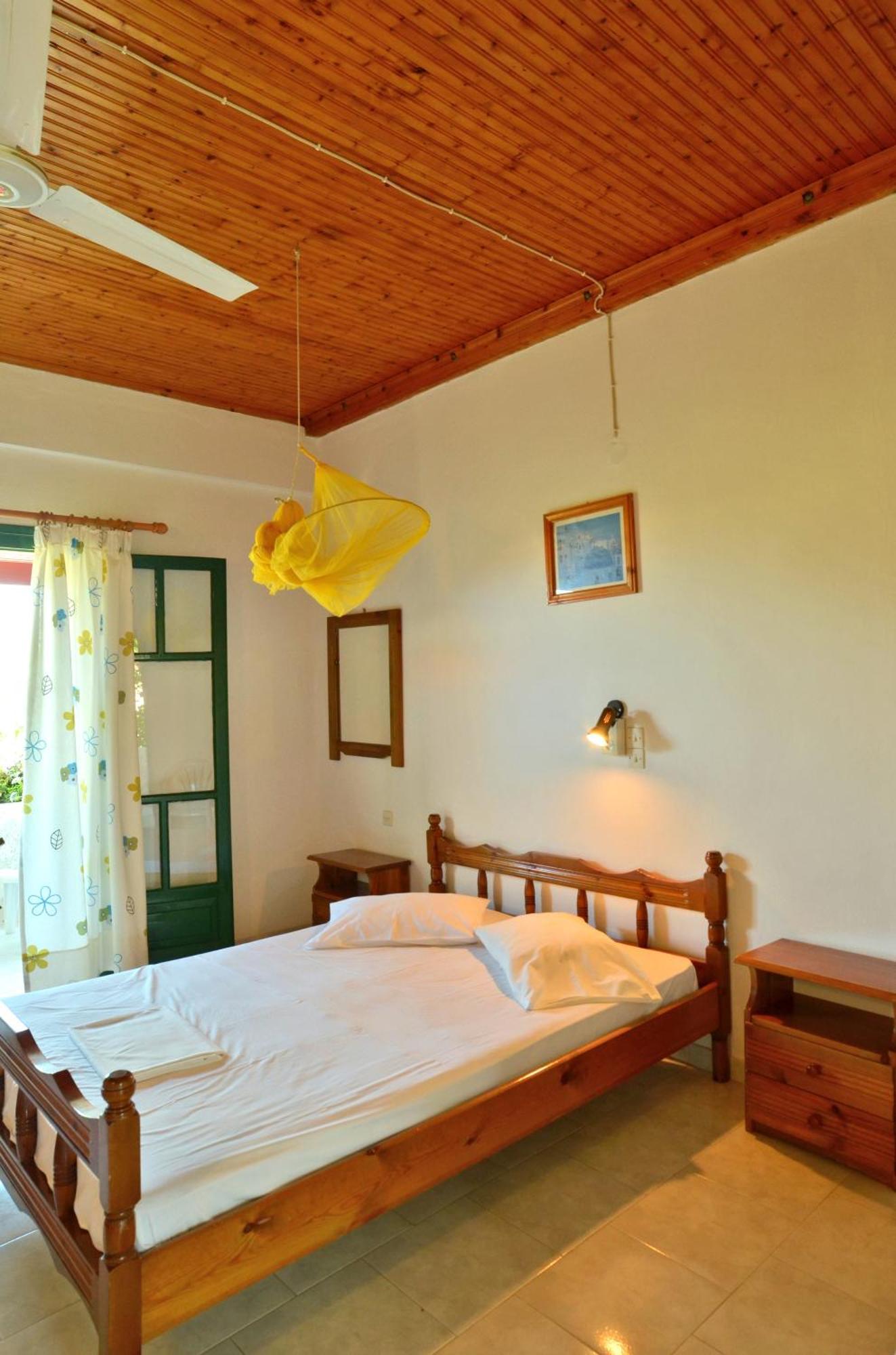 Lemonia Accommodations Agios Sostis  Esterno foto