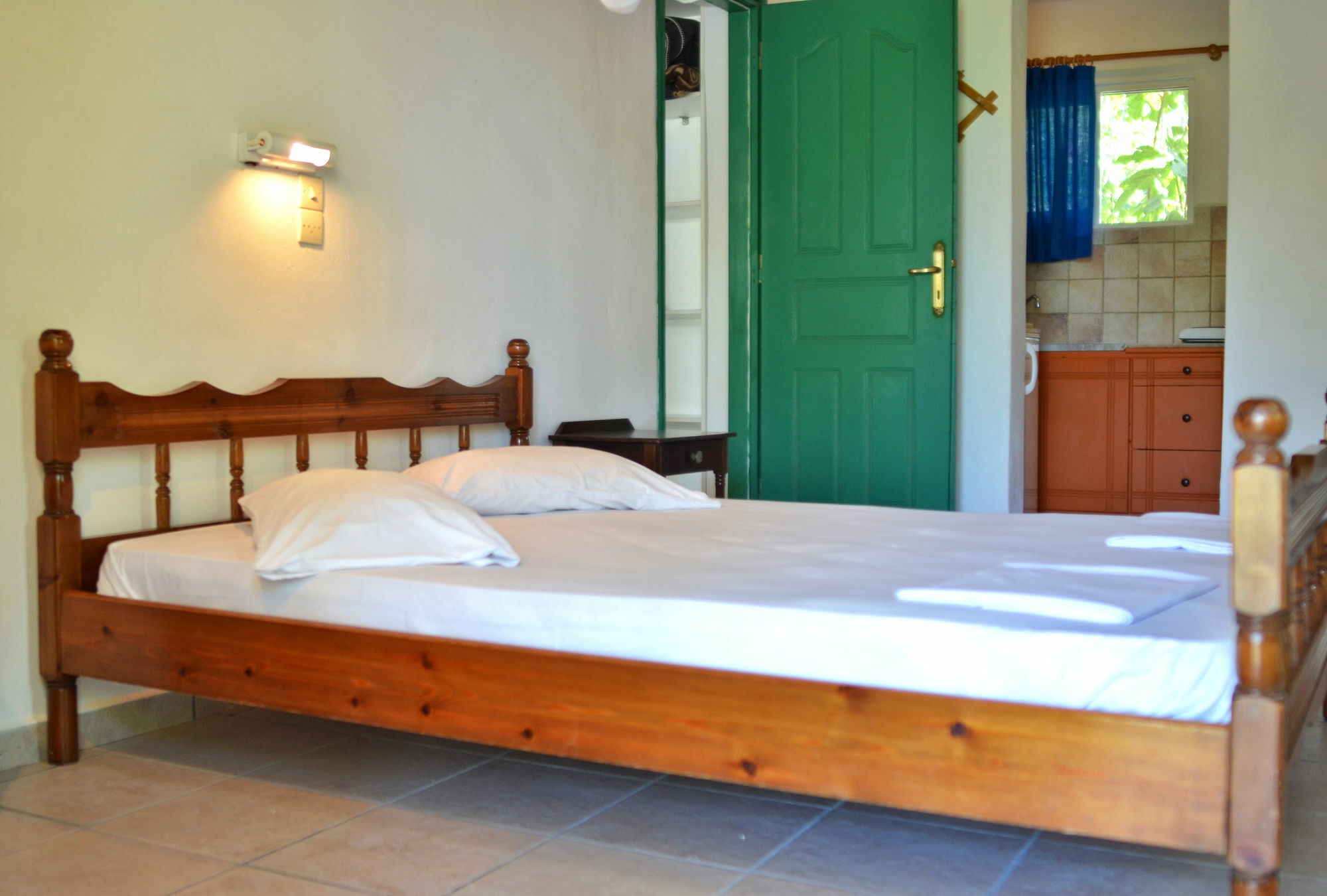 Lemonia Accommodations Agios Sostis  Esterno foto